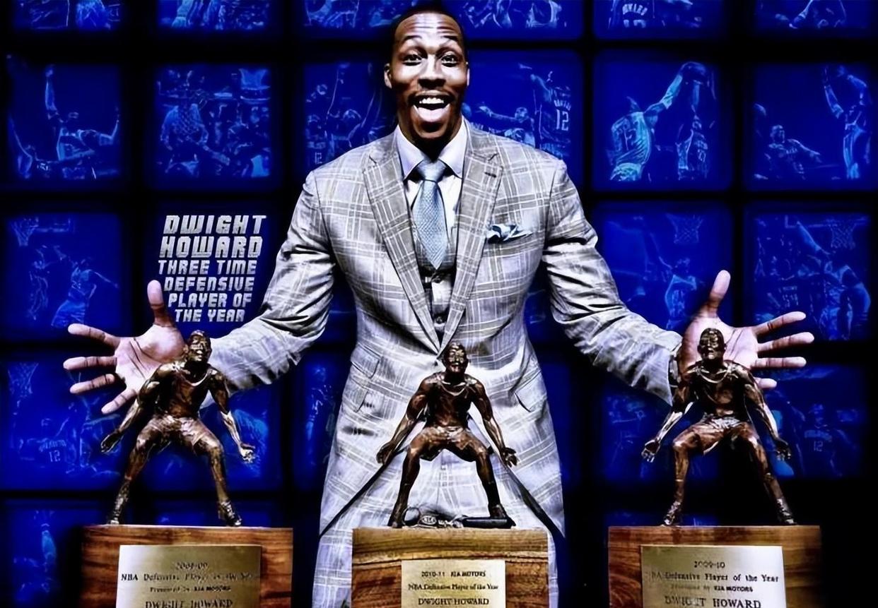 TA：并不能说意大利缺少天才，而是缺少培育球员的土壤（TA：意大利不乏天才，匮乏的是孕育球员的土壤）