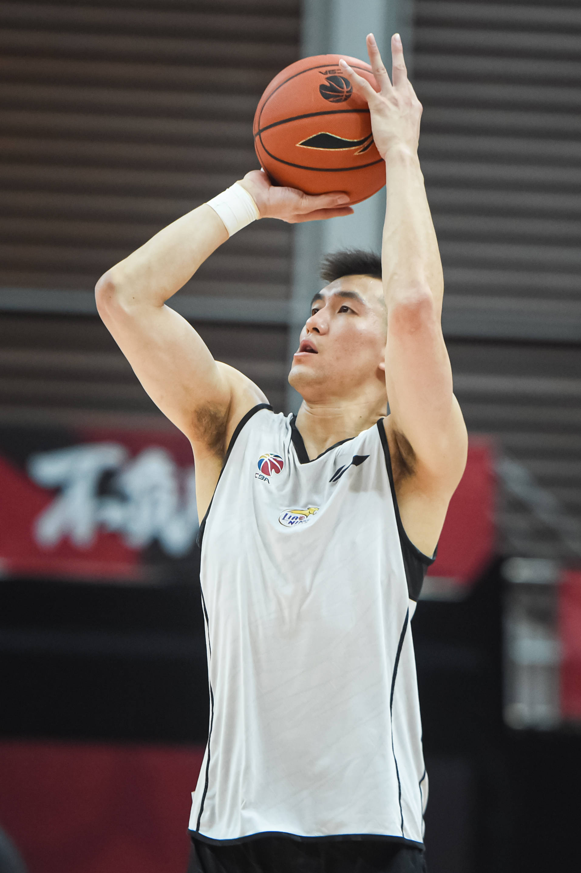 斯普利特：球队打法不会变，我们会继续以这种风格打下去（斯普利特：战术风格不变，球队将延续现有打法）