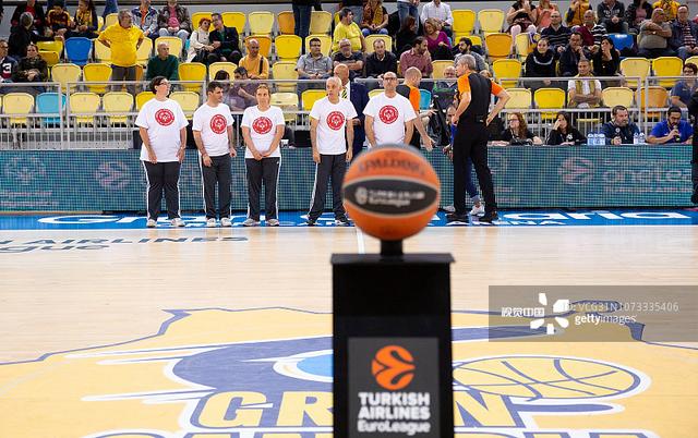 五连胜！中国冰壶男队“壶”力全开 锁定前三剑指米兰冬奥（五连胜！中国男子冰壶队势如破竹 稳居前三直指米兰冬奥）